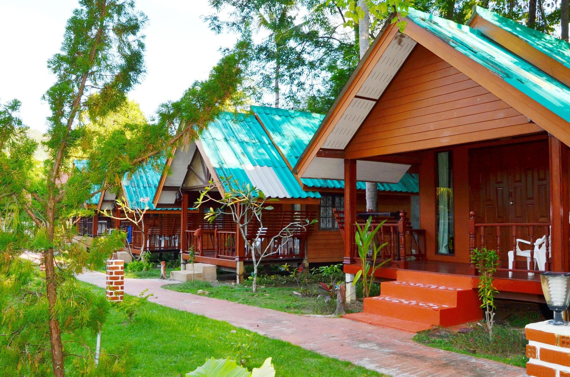 Sayang Beach Resort Koh Lanta Exterior photo