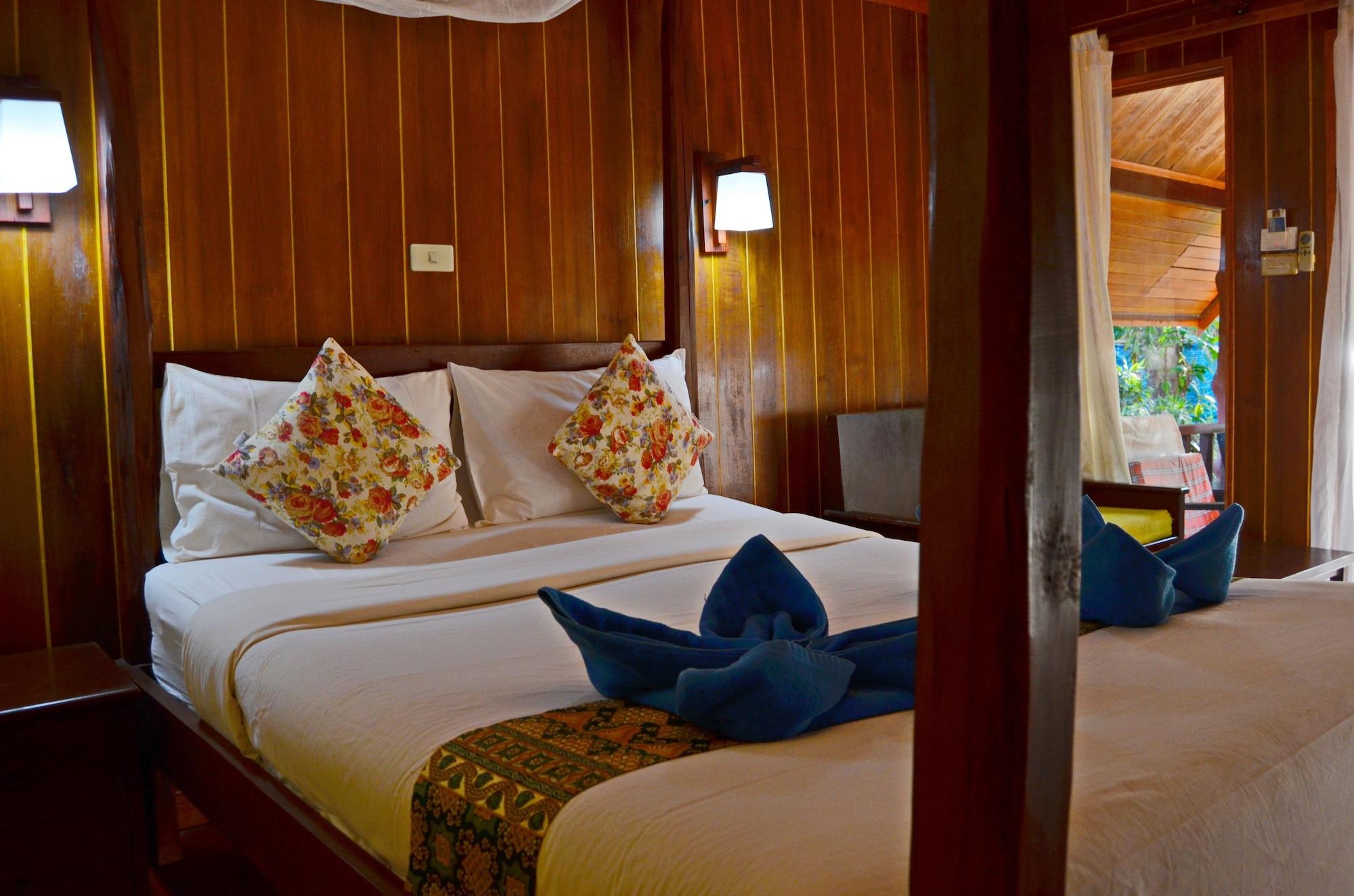 Sayang Beach Resort Koh Lanta Exterior photo