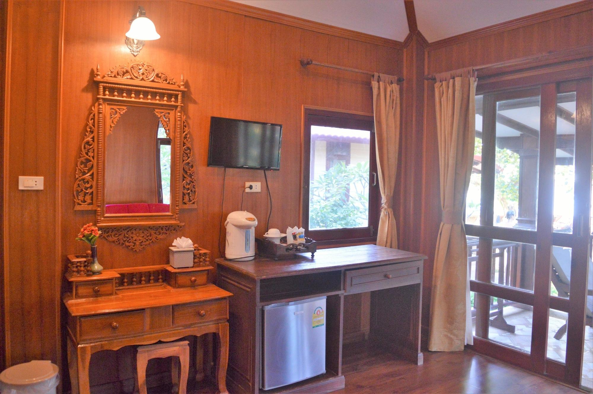Sayang Beach Resort Koh Lanta Exterior photo