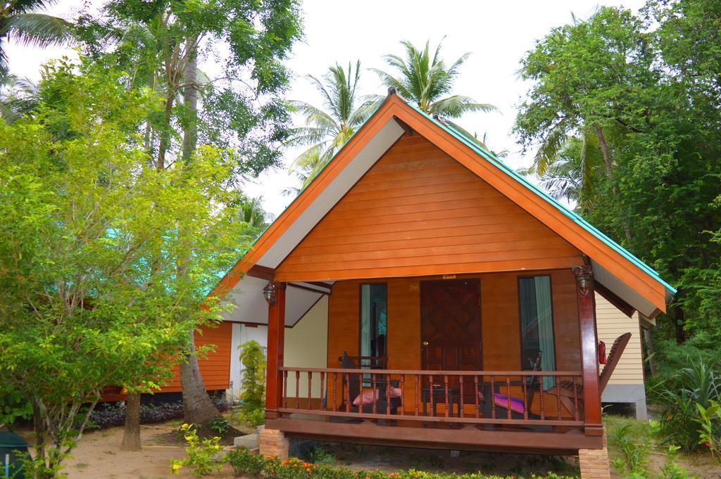 Sayang Beach Resort Koh Lanta Exterior photo