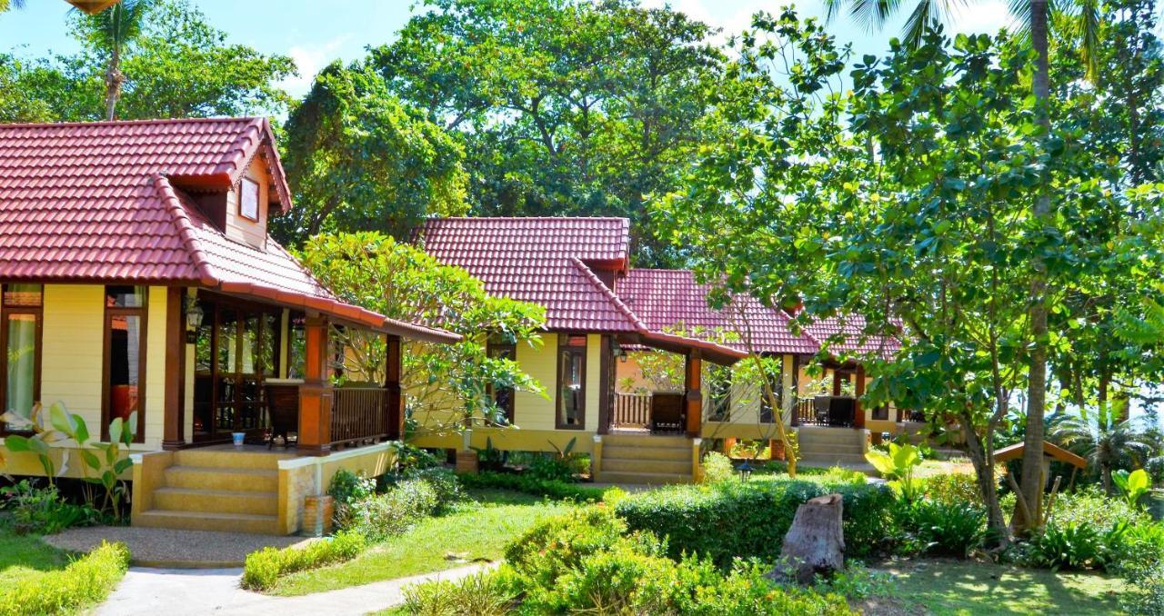 Sayang Beach Resort Koh Lanta Exterior photo